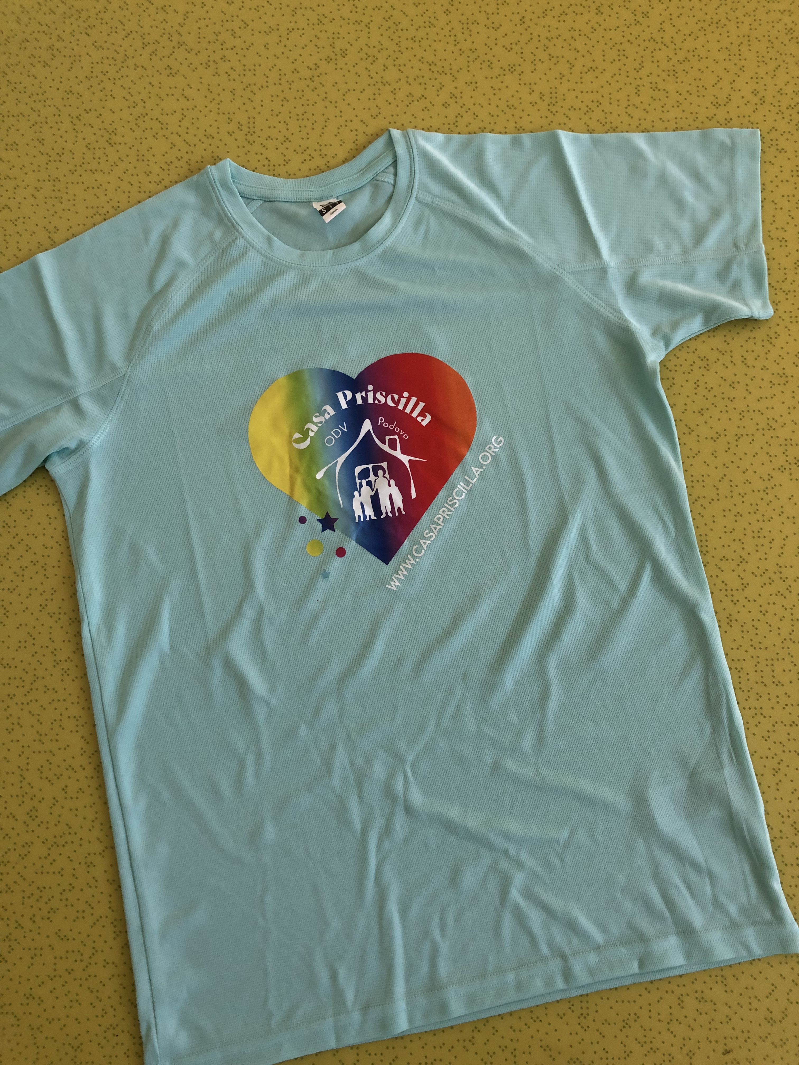 Ricevi la nostra maglietta!