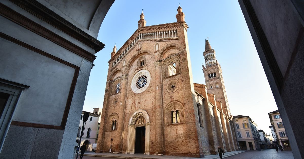 IL COMUNE DI CREMA CON UNICEF di UNICEF ITALIA IL COMUNE DI CREMA CON UNICEF-UNICEF ITALIA