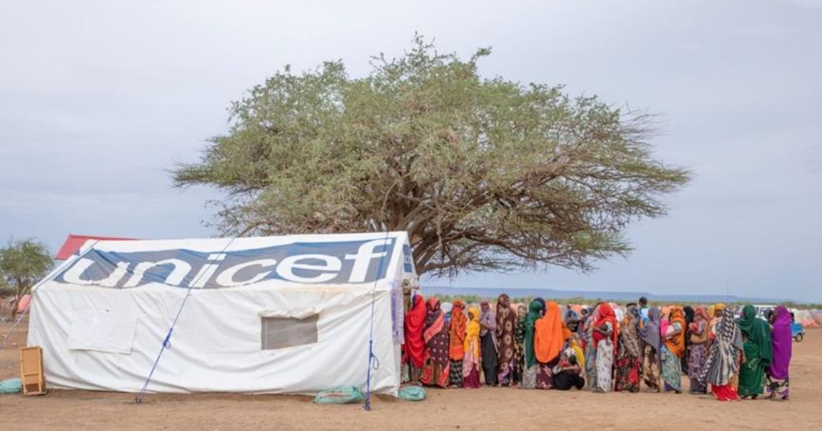 IL COMUNE DI CREMA CON UNICEF di UNICEF ITALIA IL COMUNE DI CREMA CON UNICEF-UNICEF ITALIA