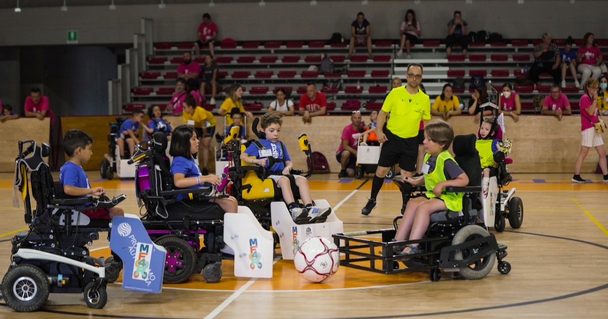 L’orizzonte il nostro unico confine. di Ernesto Giovannetti L’orizzonte il nostro unico confine.-Ernesto Giovannetti