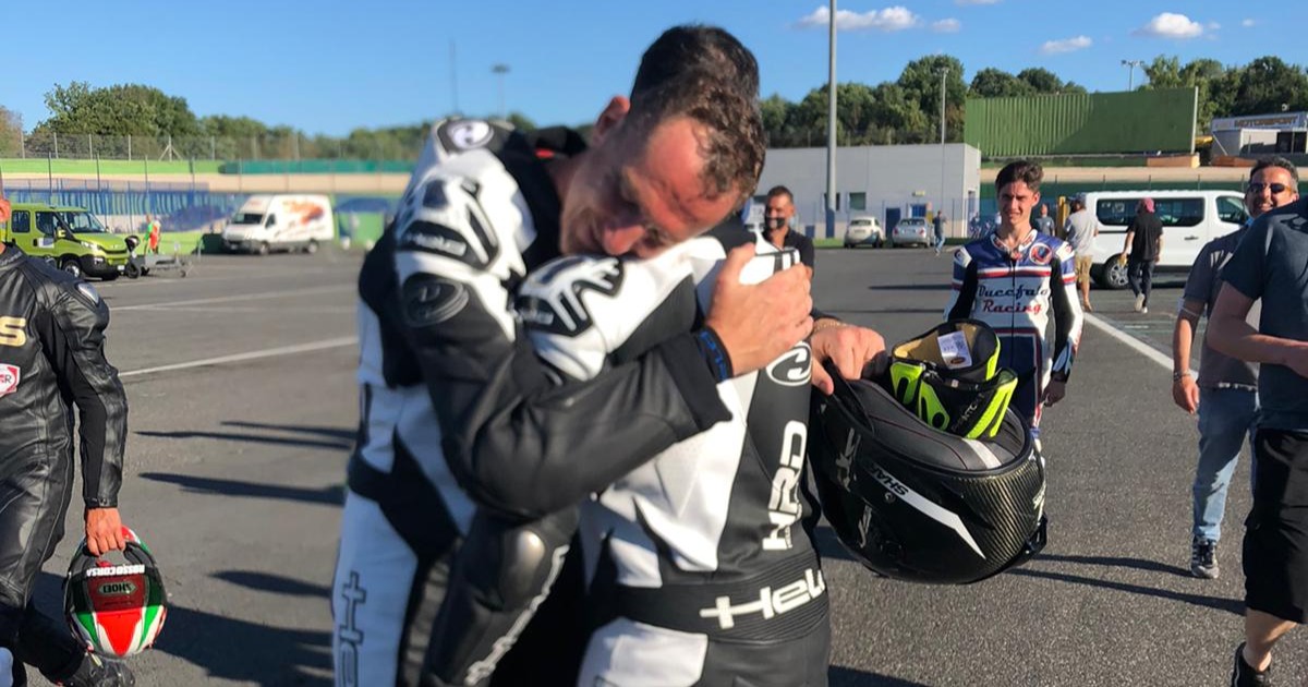 IN PISTA CON L'AFRICA di Marco Visonà IN PISTA CON L'AFRICA-Marco Visonà