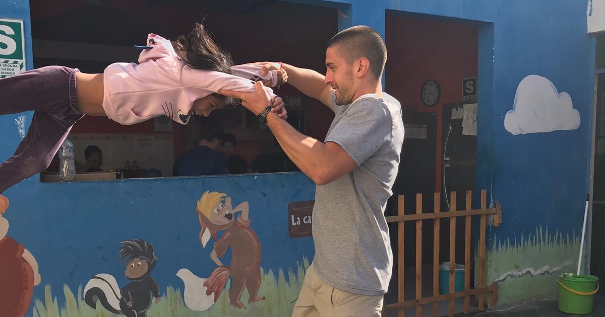 (A)ToMiCa - batti un cinque! di Titti, Moukhtar, Marios (A)ToMiCa - batti un cinque!-Titti, Moukhtar, Marios