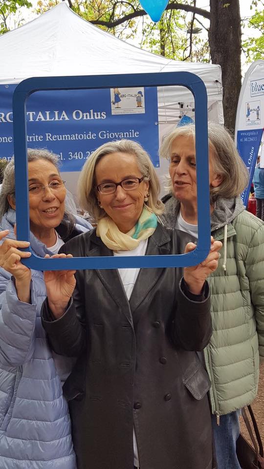 DONA contro L'UVEITE di Valeria Gerloni DONA contro L'UVEITE -Valeria Gerloni