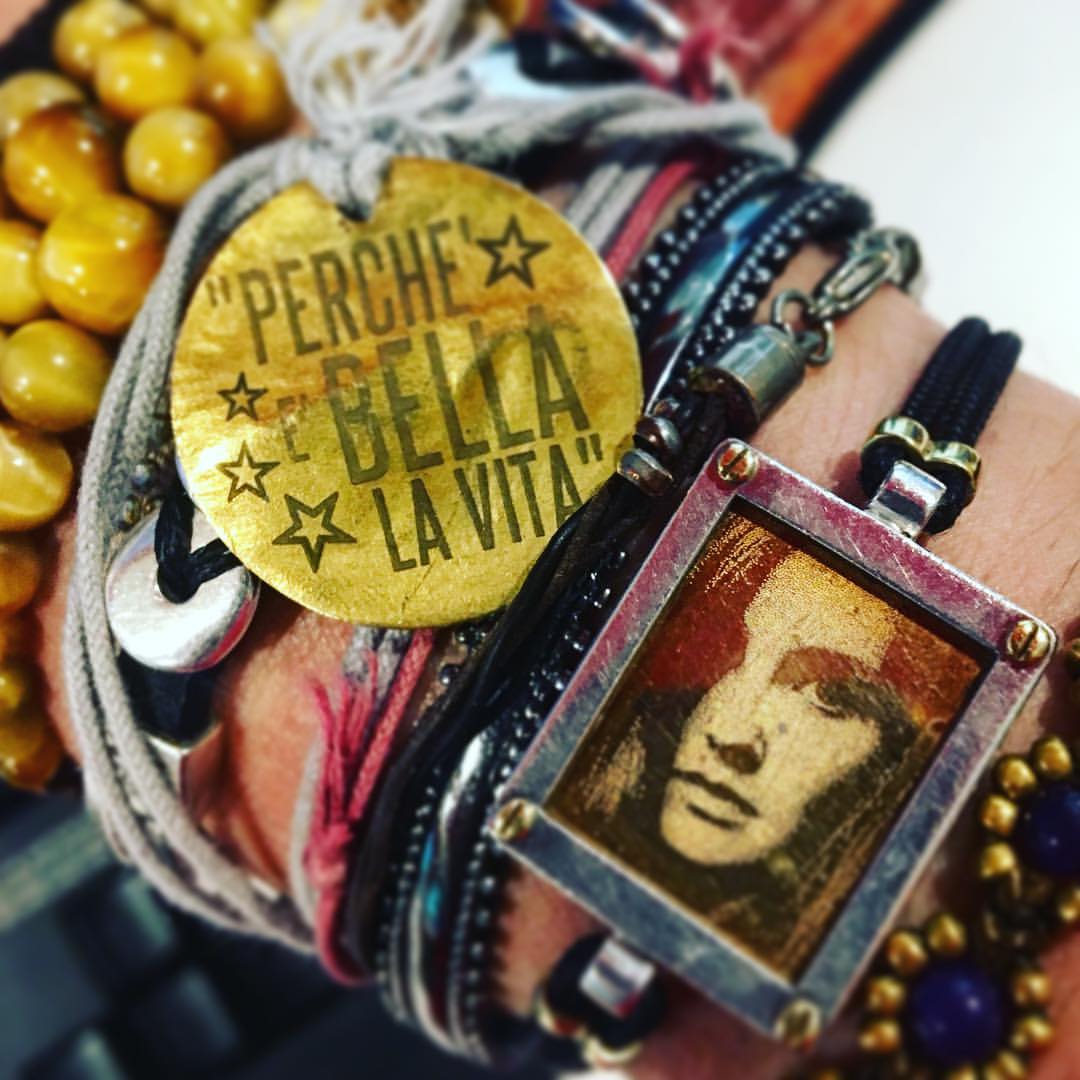 Hey Houston, qui Pianeta Luce! di Vincenza Castellana Hey Houston, qui Pianeta Luce!-Vincenza Castellana