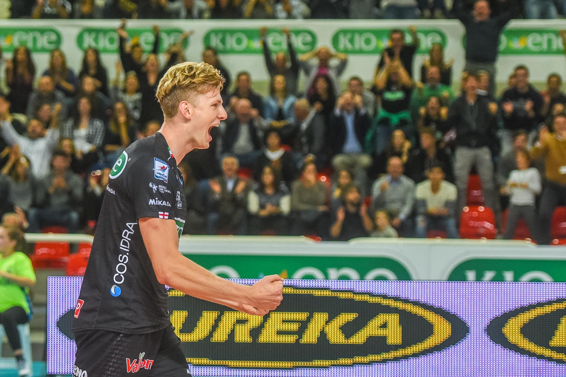 Kioene Padova sostiene il CUAMM di S.S.C.D. Pallavolo Padova Srl Kioene Padova sostiene il CUAMM-S.S.C.D. Pallavolo Padova Srl