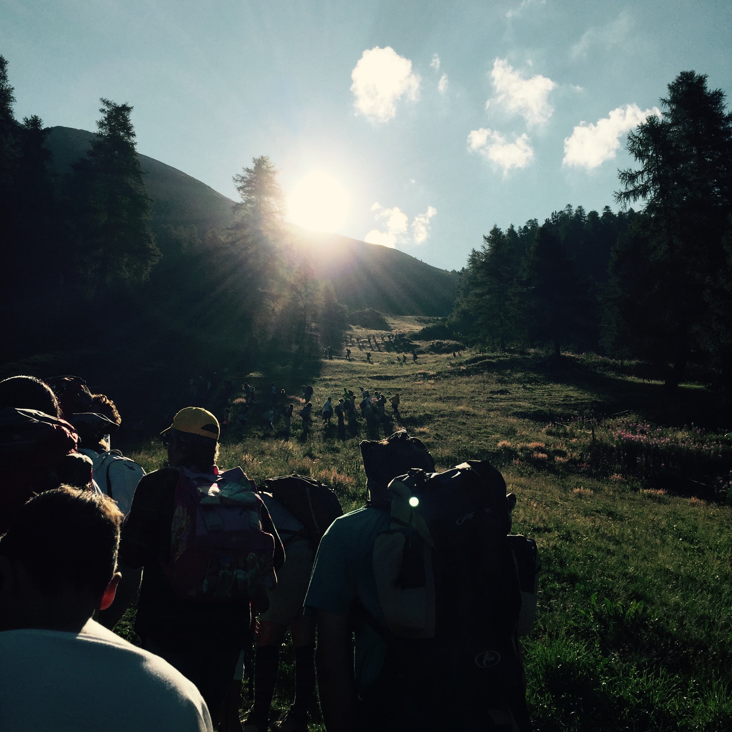 Un passo dopo l'altro #AiutaliACrescere di Enea Simonato Un passo dopo l'altro #AiutaliACrescere-Enea Simonato