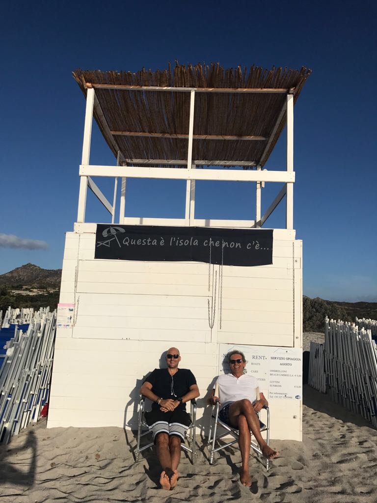 L'ISOLA CHE NON C'E' di MARIA ANGELA MISCI L'ISOLA CHE NON C'E'-MARIA ANGELA MISCI