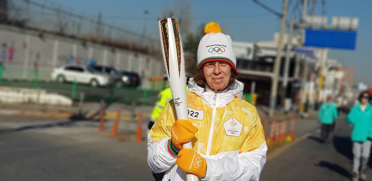 Il Fuoco Olimpico per la Ricerca di Nadia Temperini Il Fuoco Olimpico per la Ricerca-Nadia Temperini
