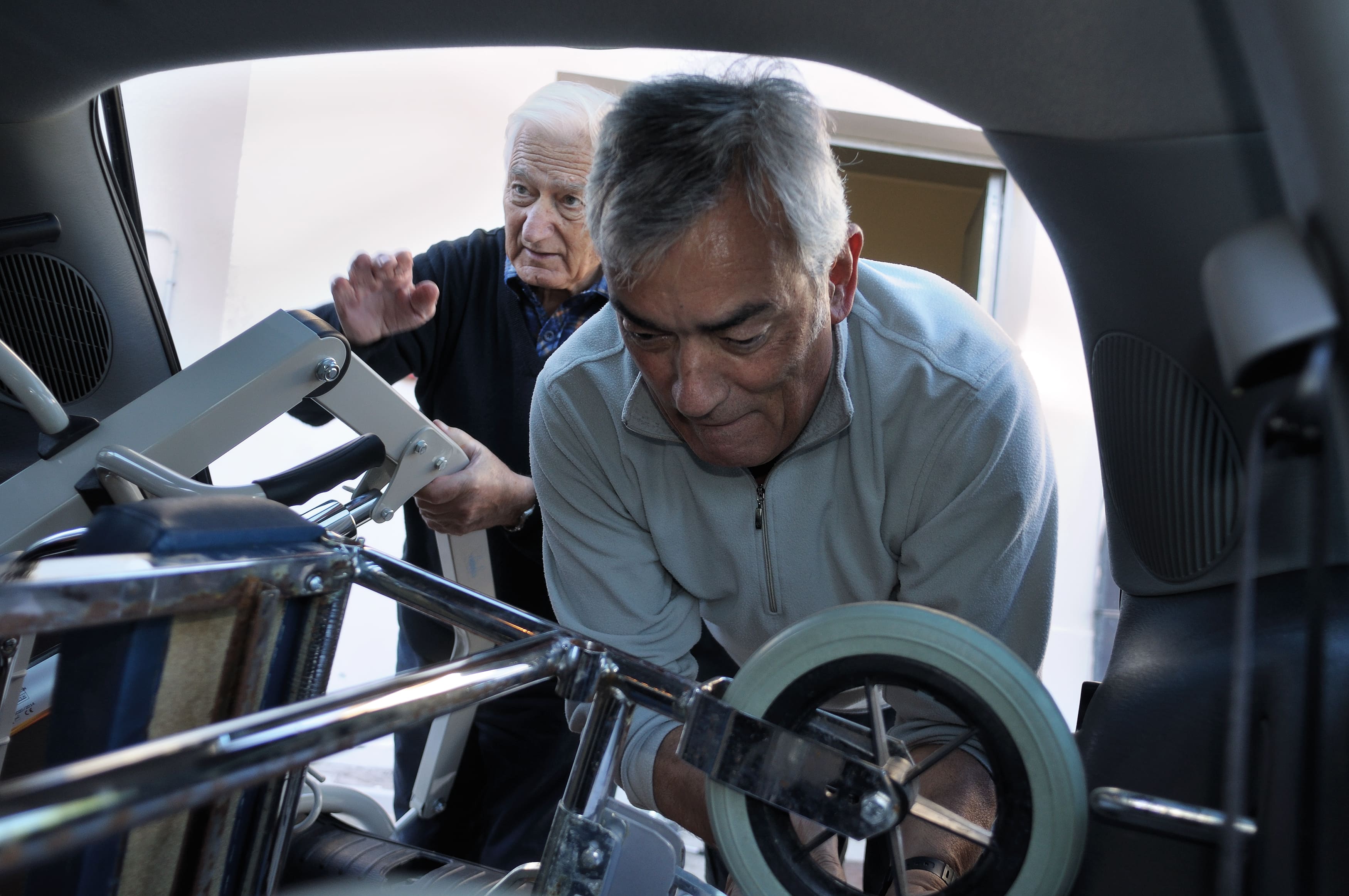 Porta la barca della vecchiaia serena di Associazione de Banfield Porta la barca della vecchiaia serena-Associazione de Banfield