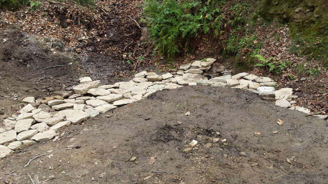 Nuove gocce di vita - Progetto Sorgenti di Ass. Vivere la Montagna Cumiana (TO) Nuove gocce di vita - Progetto Sorgenti-Ass. Vivere la Montagna Cumiana (TO)