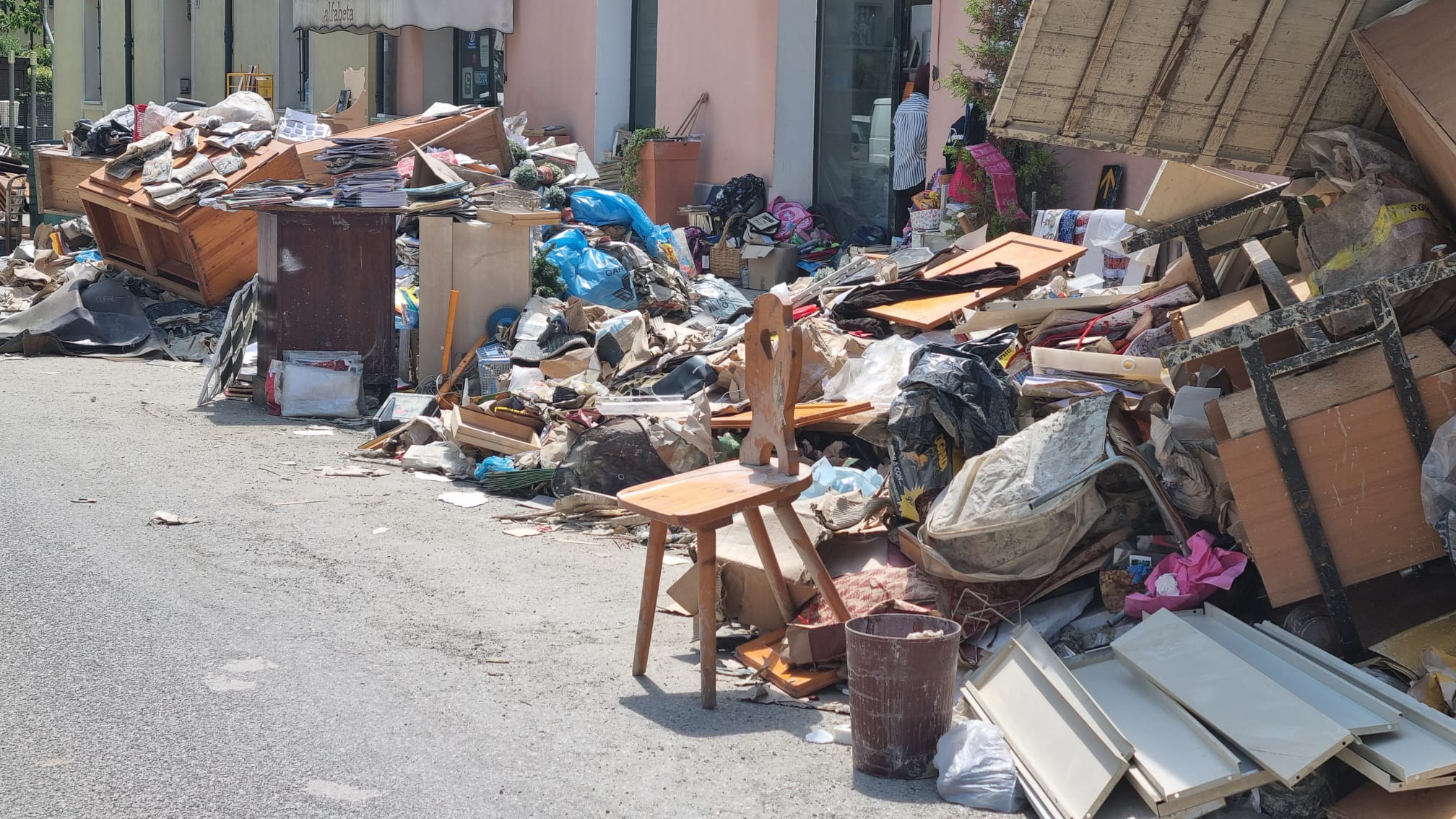 Ri-diamo un sorriso alla Romagna di A.M.A.Re - auto mutuo aiuto reumatici Ri-diamo un sorriso alla Romagna-A.M.A.Re - auto mutuo aiuto reumatici