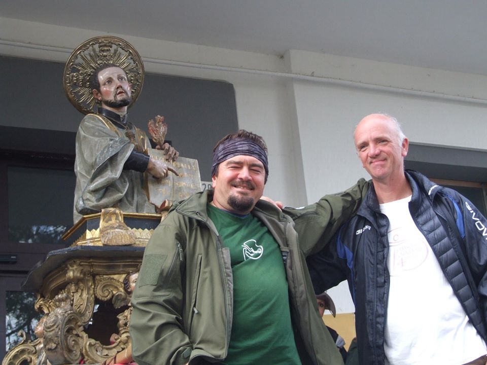 Costruiamo insieme il Cammino di Con la Mano del Cuore Costruiamo insieme il Cammino-Con la Mano del Cuore