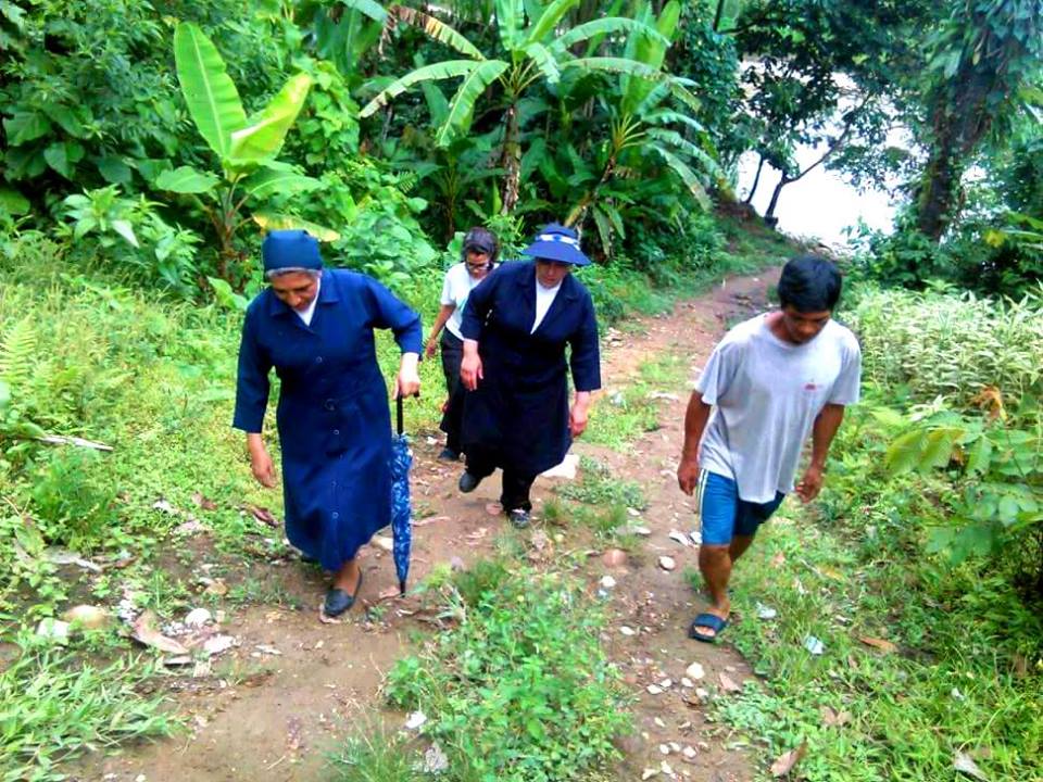 Una canoa per Napo in Ecuador di ENGIM Internazionale Una canoa per Napo in Ecuador-ENGIM Internazionale