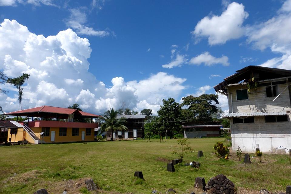Una canoa per Napo in Ecuador di ENGIM Internazionale Una canoa per Napo in Ecuador-ENGIM Internazionale