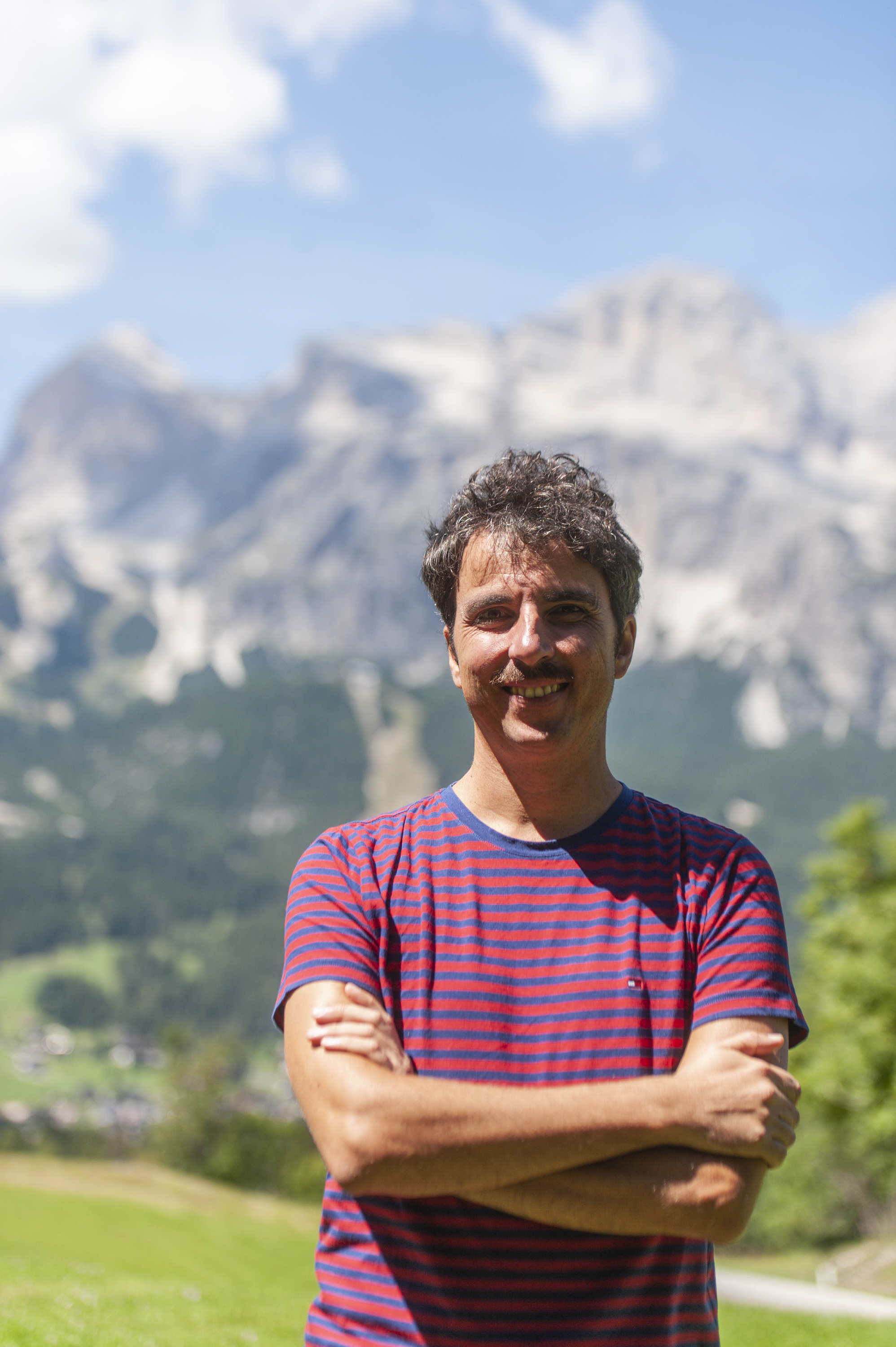 Cortina è tua. Dolomiti frontiera aperta di Una Montagna di Libri Cortina d'Ampezzo Cortina è tua. Dolomiti frontiera aperta-Una Montagna di Libri Cortina d'Ampezzo
