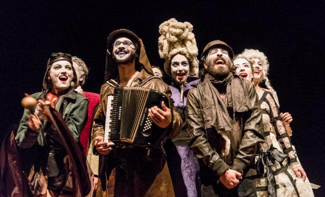 SALT: A UN PASSO DAL SOGNO di Bamsemble Company SALT: A UN PASSO DAL SOGNO -Bamsemble Company