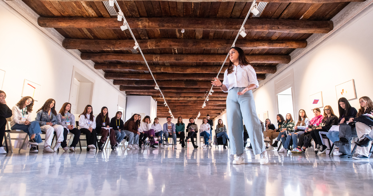 Sostieni le ragazze di Prime Minister! di PRIME MINISTER Sostieni le ragazze di Prime Minister!-PRIME MINISTER