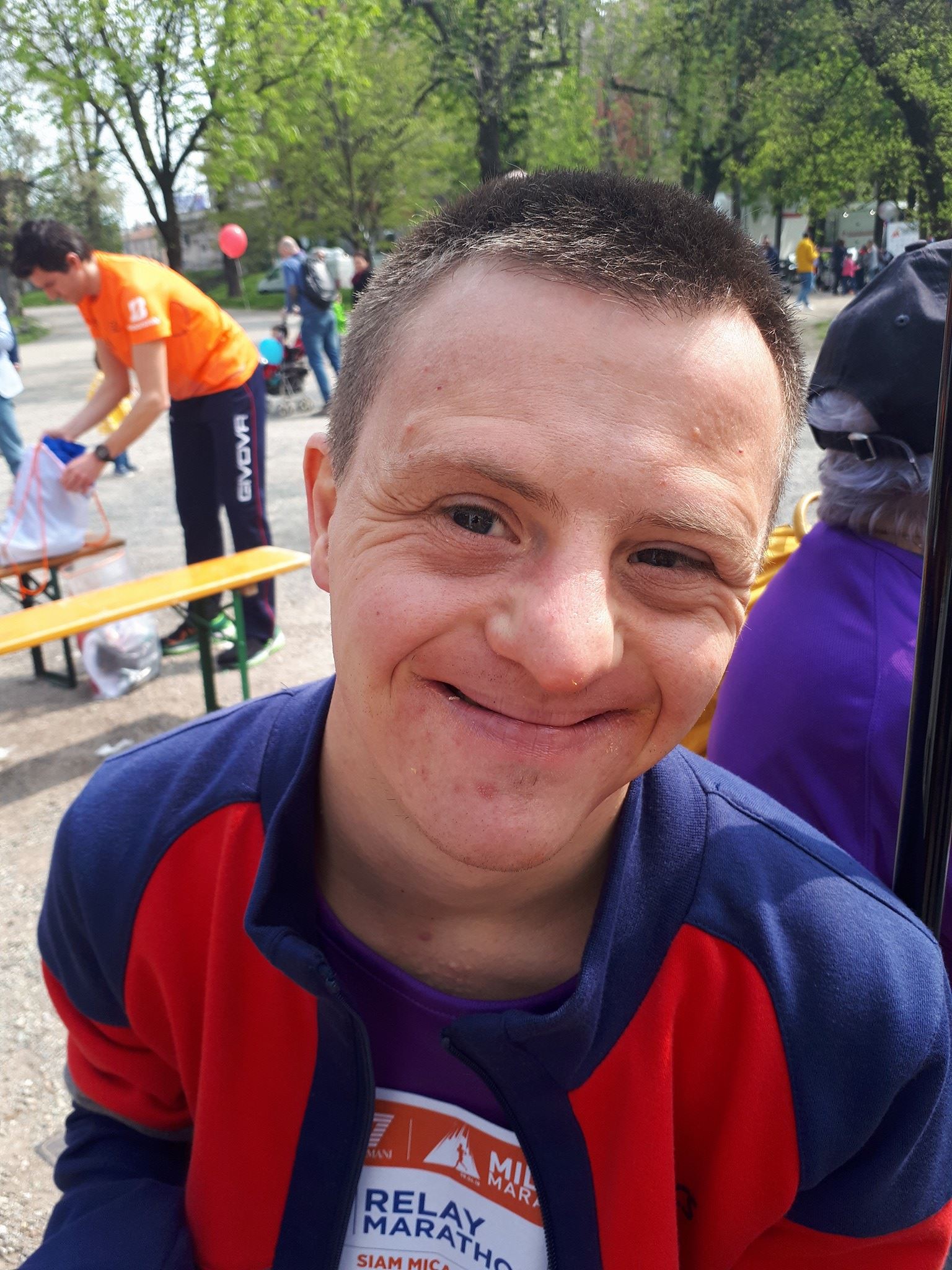 Non lasciare indietro nessuno di AGPD Onlus Non lasciare indietro nessuno-AGPD Onlus