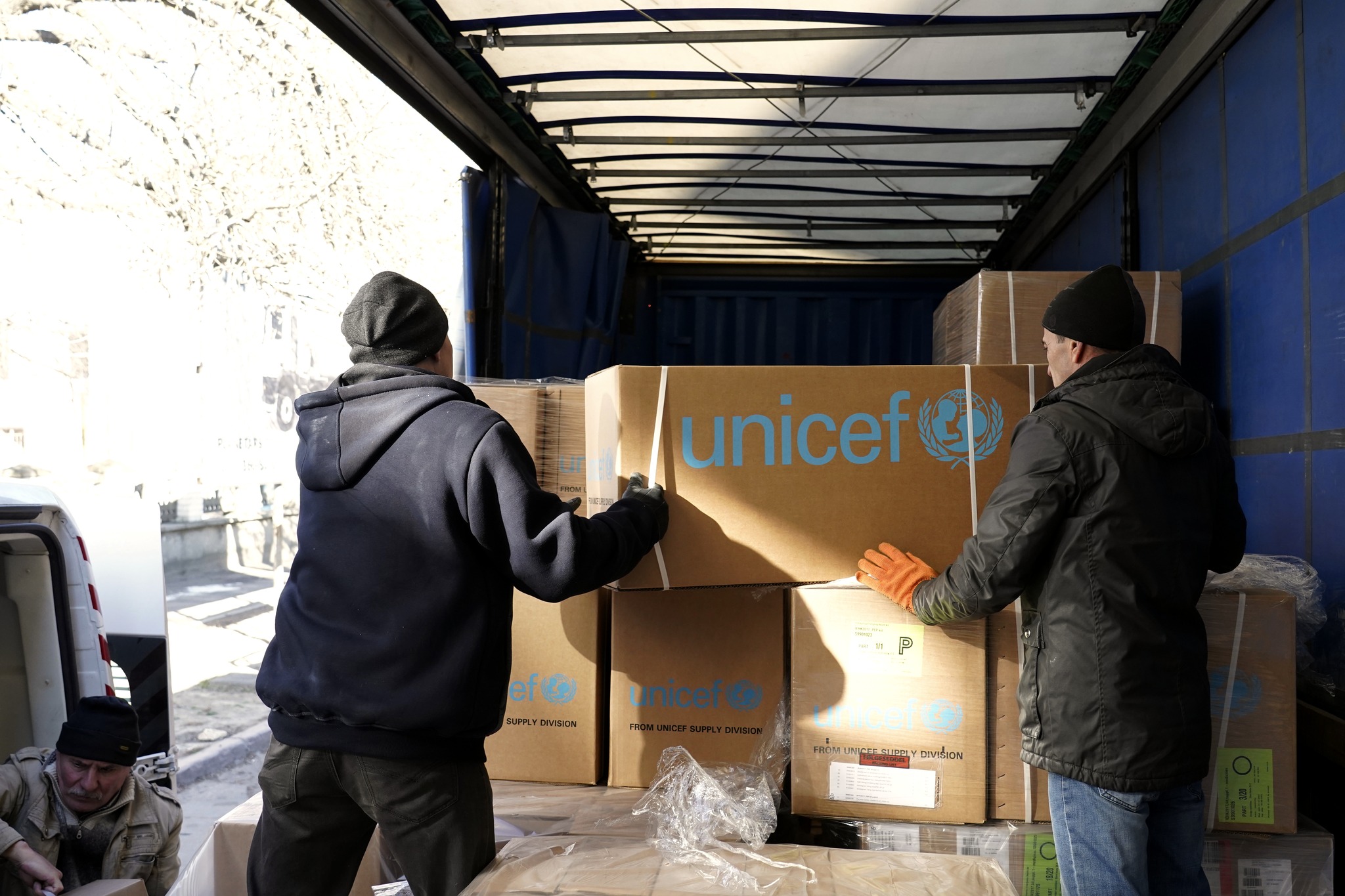 UNICEF PER I BAMBINI DELL' UCRAINA di UNICEF Italia UNICEF PER I BAMBINI DELL' UCRAINA -UNICEF Italia