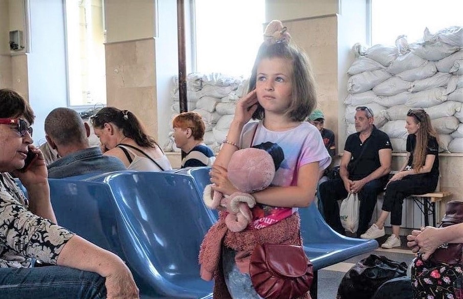 UNICEF PER I BAMBINI DELL' UCRAINA di UNICEF Italia UNICEF PER I BAMBINI DELL' UCRAINA -UNICEF Italia