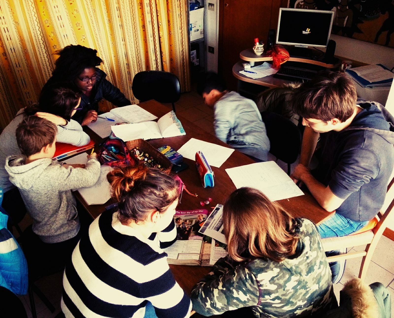 Un Doposcuola spaziale! di L'AFRICA CHIAMA Un Doposcuola spaziale!-L'AFRICA CHIAMA