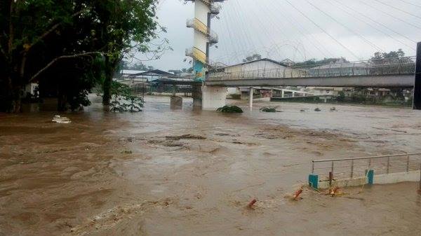 Una canoa per Napo in Ecuador di ENGIM Internazionale Una canoa per Napo in Ecuador-ENGIM Internazionale