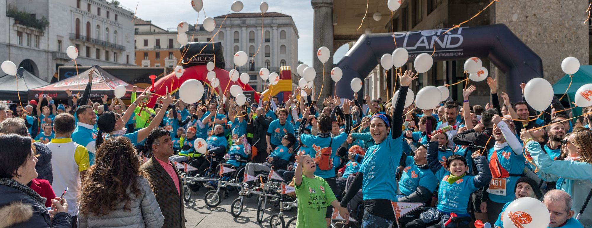 Insieme fino alla meta di FEEL SPORT Insieme fino alla meta-FEEL SPORT