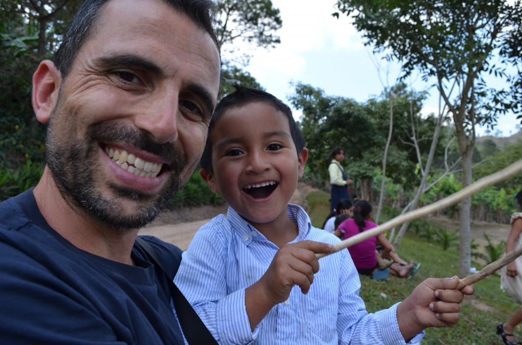 Corri in "Alegria" di Nutrizionisti Senza Frontiere Corri in "Alegria"-Nutrizionisti Senza Frontiere