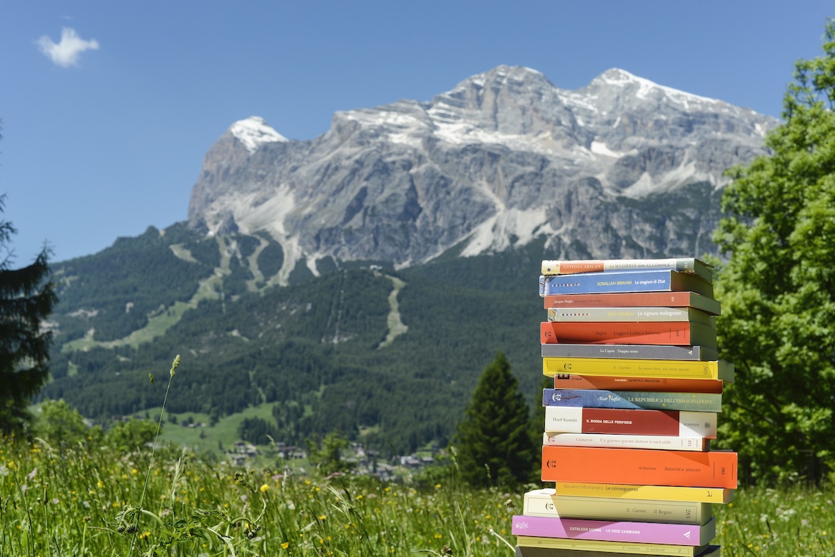Cortina è tua. Dolomiti frontiera aperta di Una Montagna di Libri Cortina d'Ampezzo Cortina è tua. Dolomiti frontiera aperta-Una Montagna di Libri Cortina d'Ampezzo