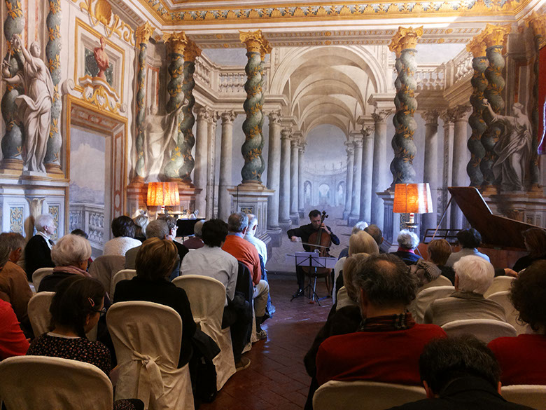 Sostieni il doppio impegno del Festival di Festival di Pasqua Montepulciano Sostieni il doppio impegno del Festival-Festival di Pasqua Montepulciano
