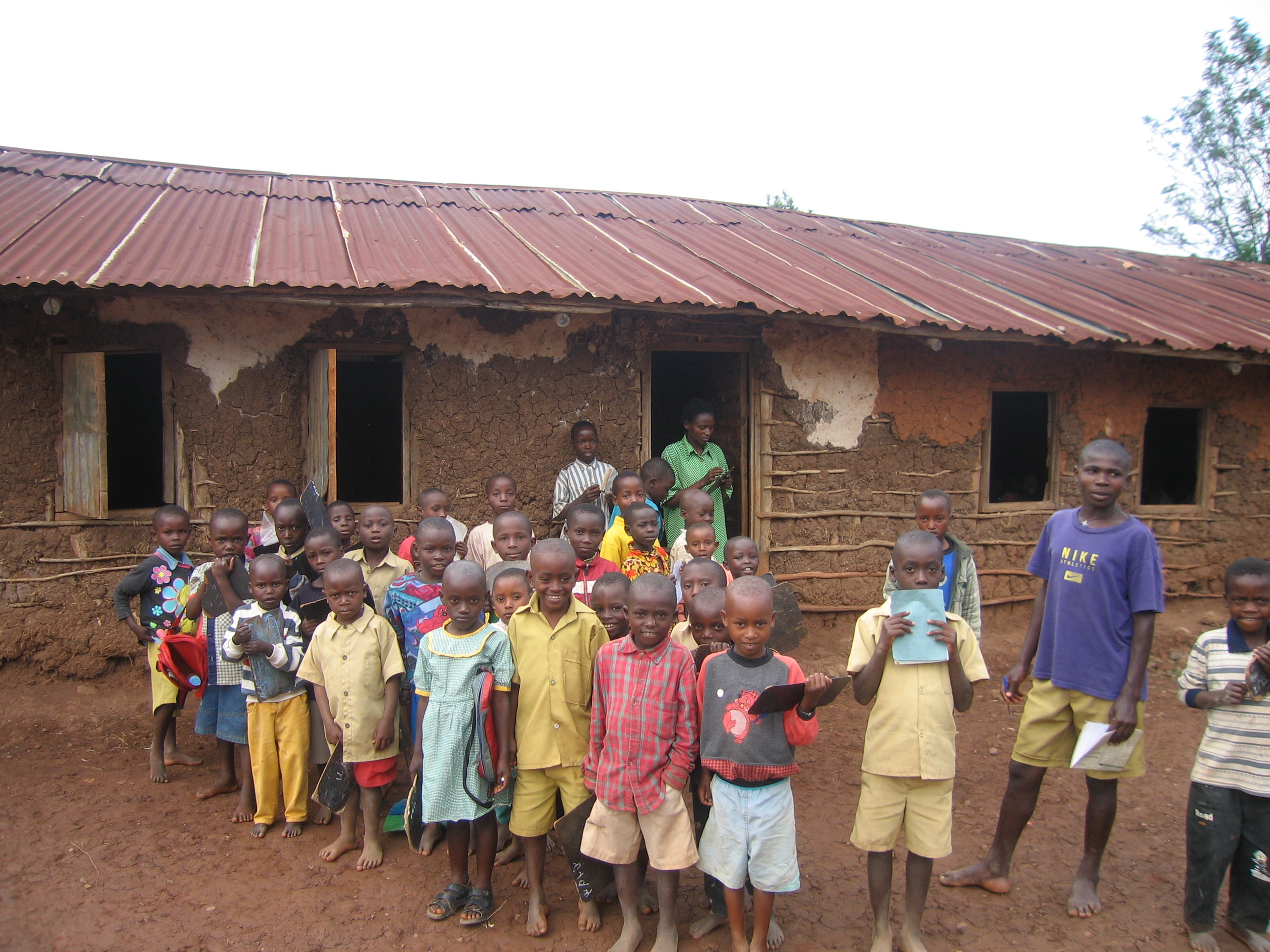 Una Scuola per l’Africa - MOCI di MOCI Una Scuola per l’Africa - MOCI-MOCI