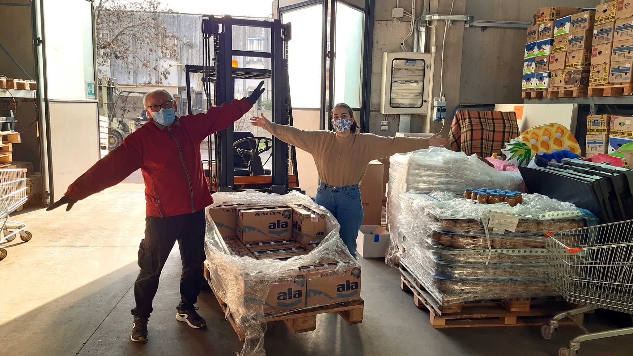 Un Natale a braccia aperte di Mensa Amica e Coord. Volontariato Cervia Un Natale a braccia aperte-Mensa Amica e Coord. Volontariato Cervia