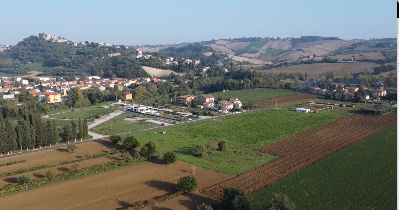 UN PULMINO PER LA PERSONA AL "CENTRO". di Ass. Vivere Sereni UN PULMINO PER LA PERSONA AL "CENTRO".-Ass. Vivere Sereni