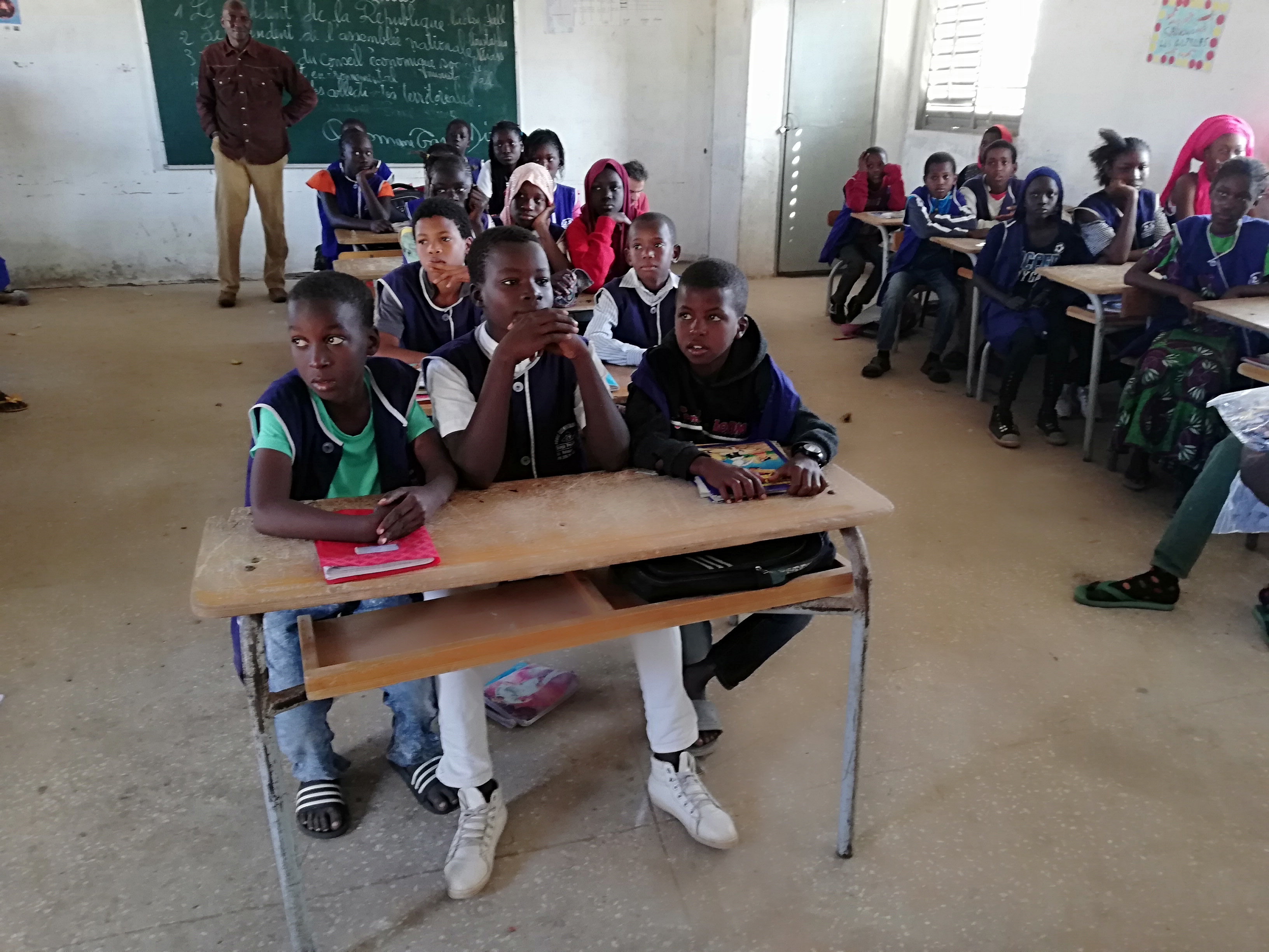 #scuolaSENZAconfini di Istituto Comprensivo Foscolo #scuolaSENZAconfini-Istituto Comprensivo Foscolo