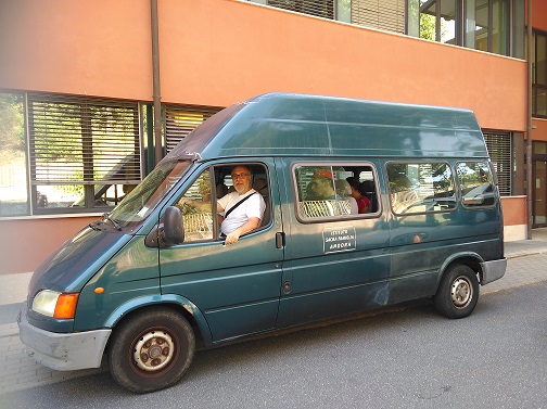 A. A. A. PULLMINO CERCASI di Fondazione Sacra Famiglia Onlus A. A. A. PULLMINO CERCASI-Fondazione Sacra Famiglia Onlus