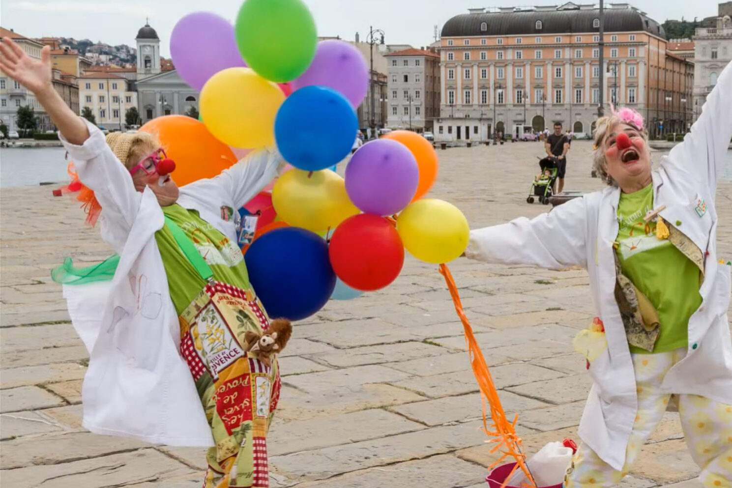 Scuola per Nasi Rossi : che strambata ! di Clown Dottori "Arpa a Dieci Corde" Scuola per Nasi Rossi : che strambata !-Clown Dottori "Arpa a Dieci Corde"