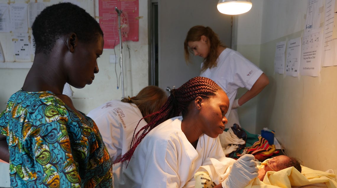 Prima le mamme e i bambini di Medici con l'Africa Cuamm Prima le mamme e i bambini-Medici con l'Africa Cuamm