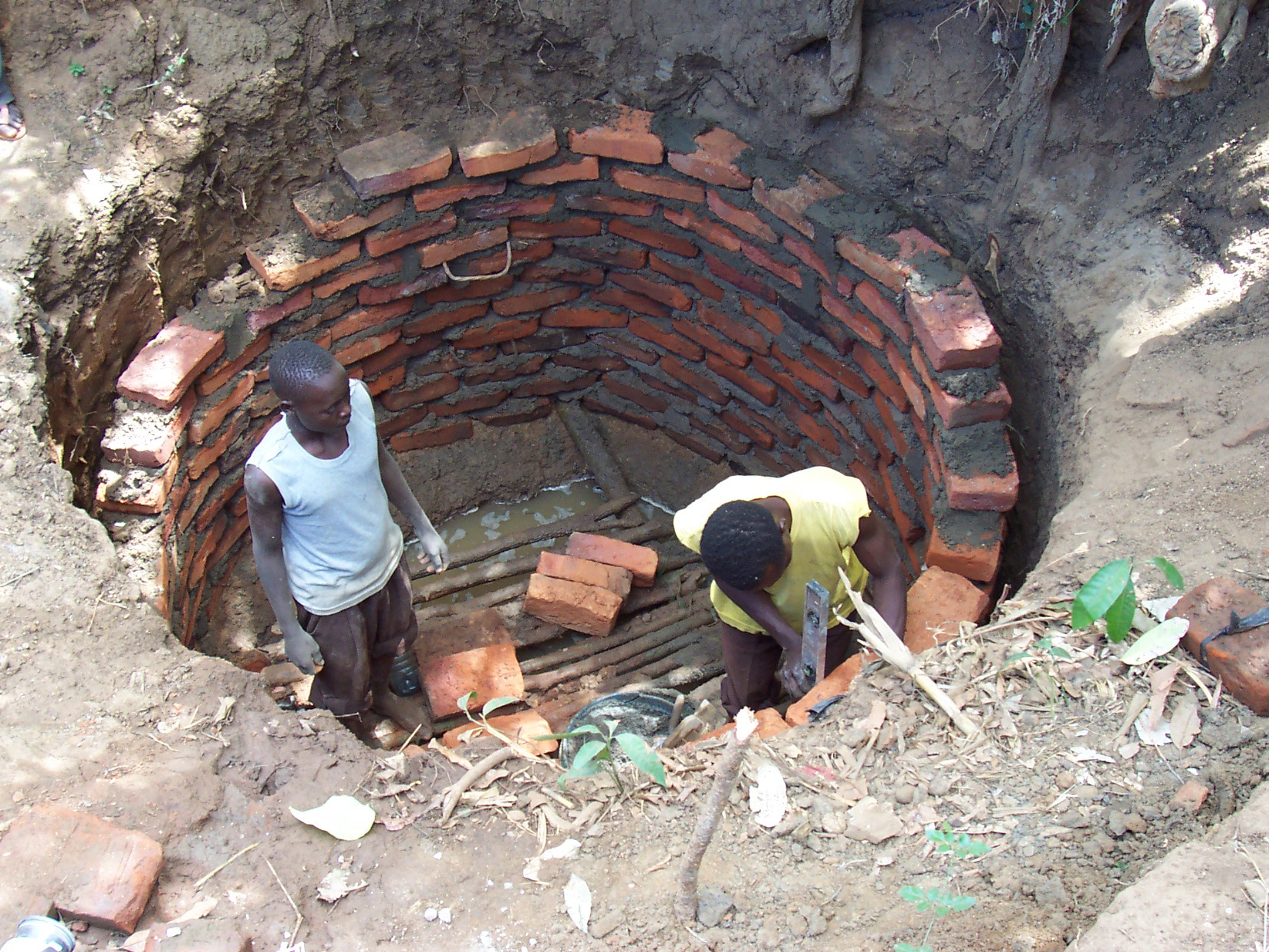 Costruzione di un Pozzo in Kenya di AMREF Costruzione di un Pozzo in Kenya -AMREF