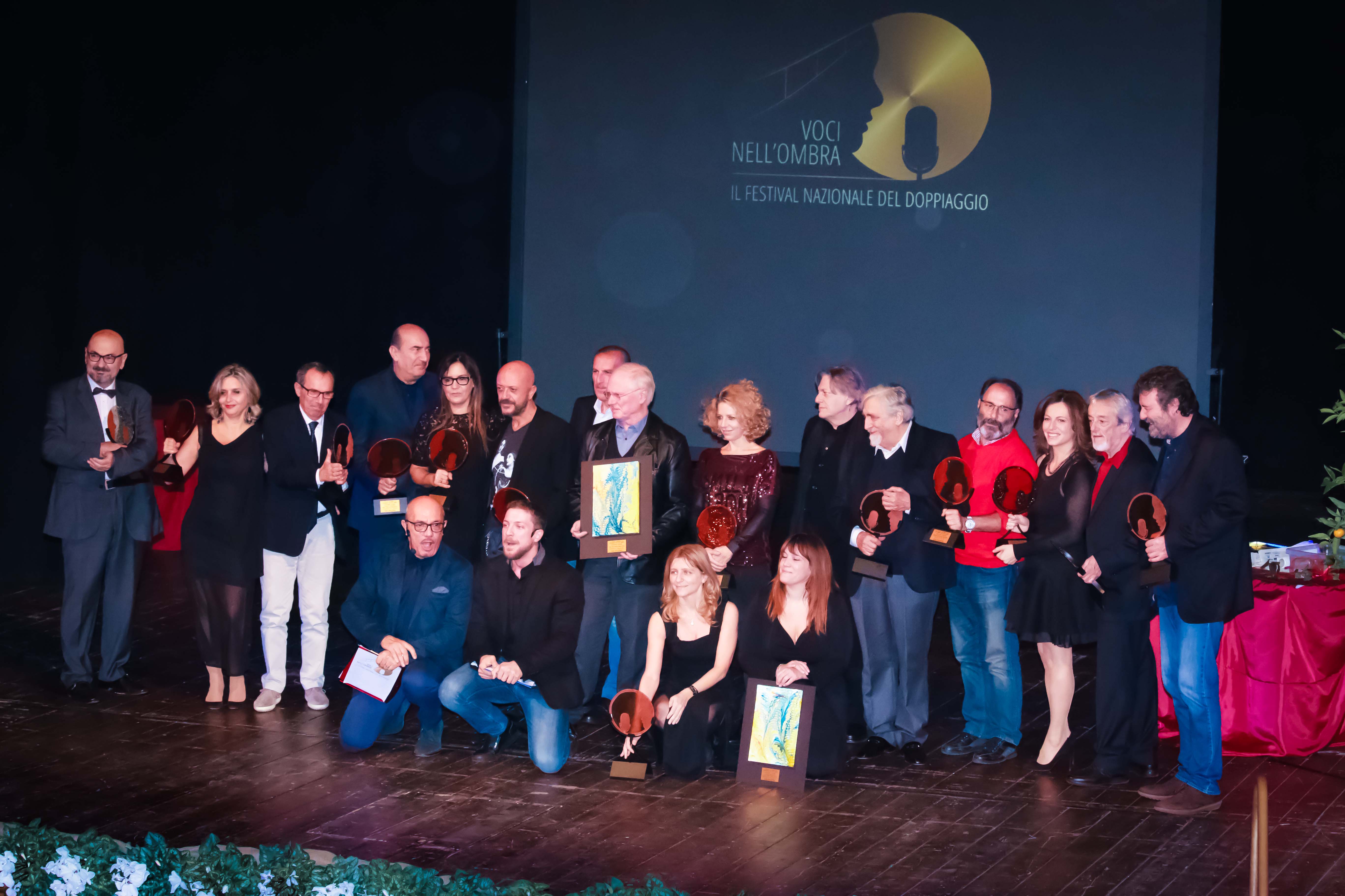 Voci nell'Ombra di Risorse. Progetti & Valorizzazione Voci nell'Ombra -Risorse. Progetti & Valorizzazione