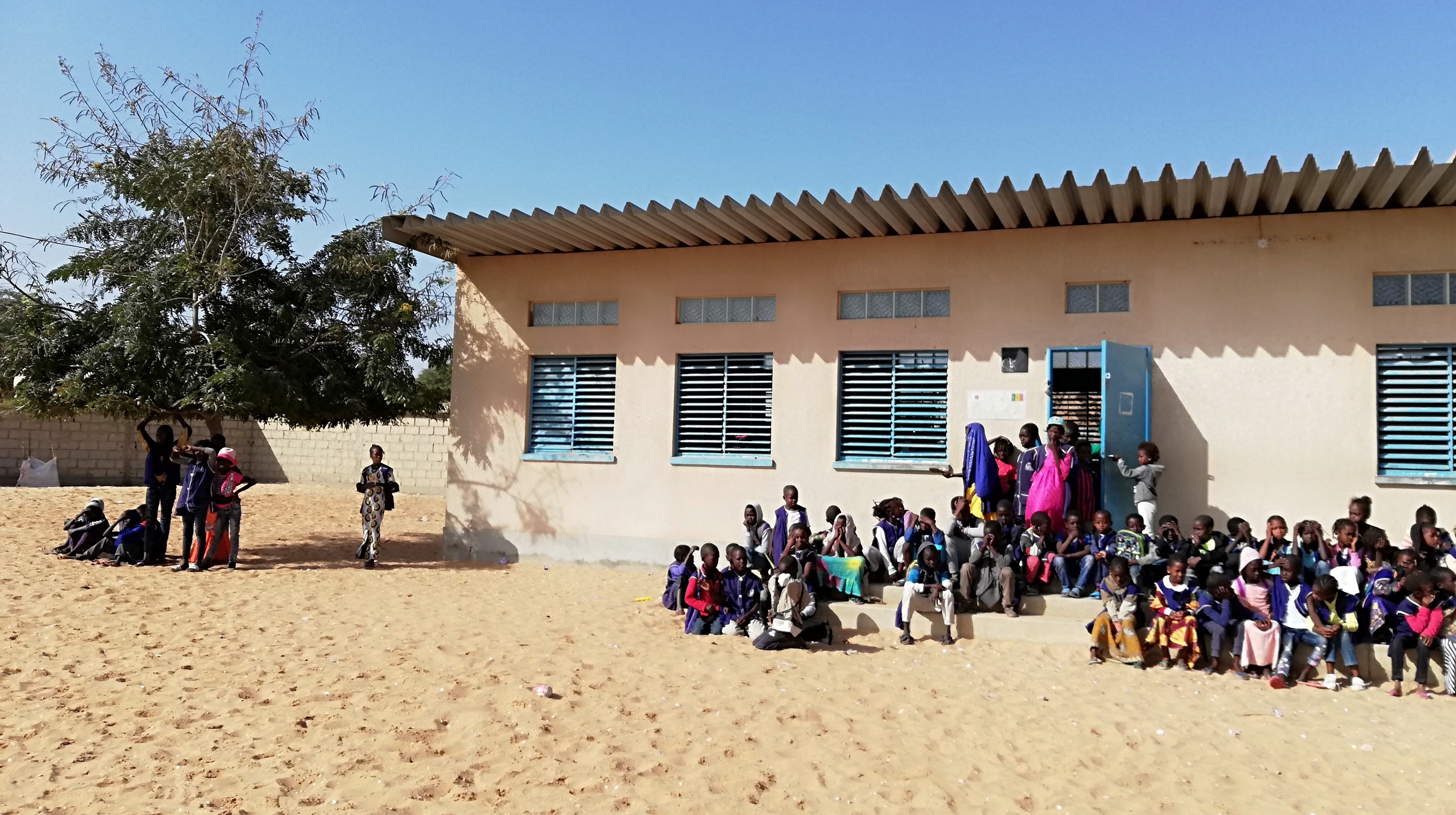 #scuolaSENZAconfini di Istituto Comprensivo Foscolo #scuolaSENZAconfini-Istituto Comprensivo Foscolo