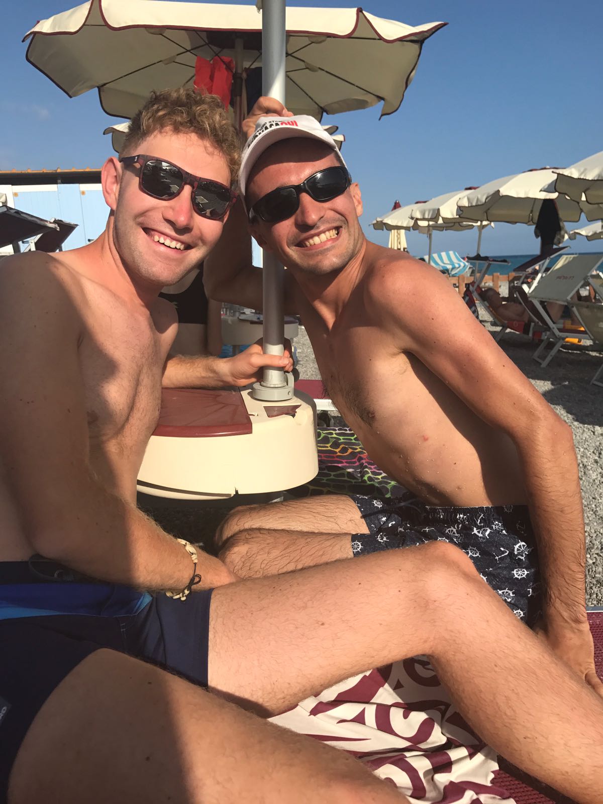 Voglio uscire anch'io! di Le Ali Spiegate Voglio uscire anch'io!-Le Ali Spiegate