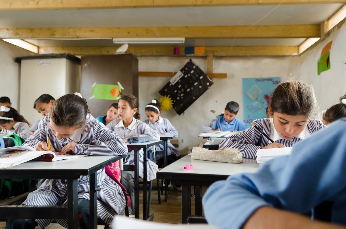 Fondo Emergenza per Khan al Ahmar di Vento di Terra ONG Fondo Emergenza per Khan al Ahmar-Vento di Terra ONG