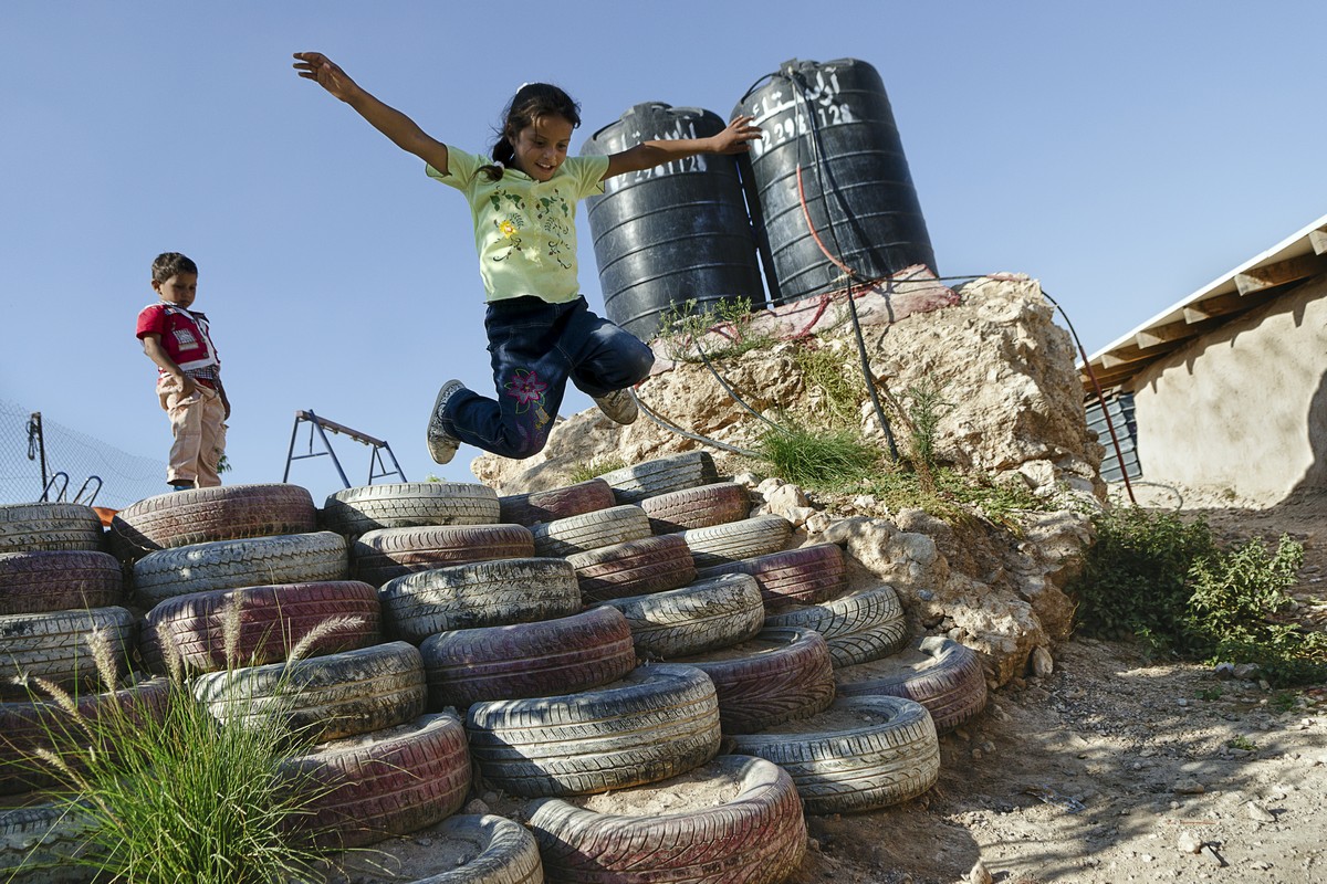 Fondo Emergenza per Khan al Ahmar di Vento di Terra ONG Fondo Emergenza per Khan al Ahmar-Vento di Terra ONG