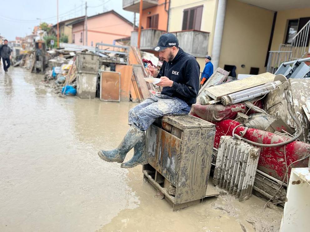 Ri-diamo un sorriso alla Romagna di A.M.A.Re - auto mutuo aiuto reumatici Ri-diamo un sorriso alla Romagna-A.M.A.Re - auto mutuo aiuto reumatici