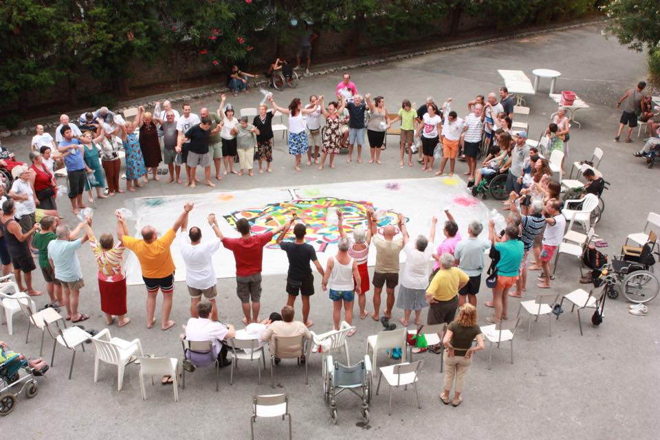 La Casa della Gioia ospita molte persone ma vogliamo che siano molte di più! La Casa della Gioia ospita molte persone ma vogliamo che siano molte di più!