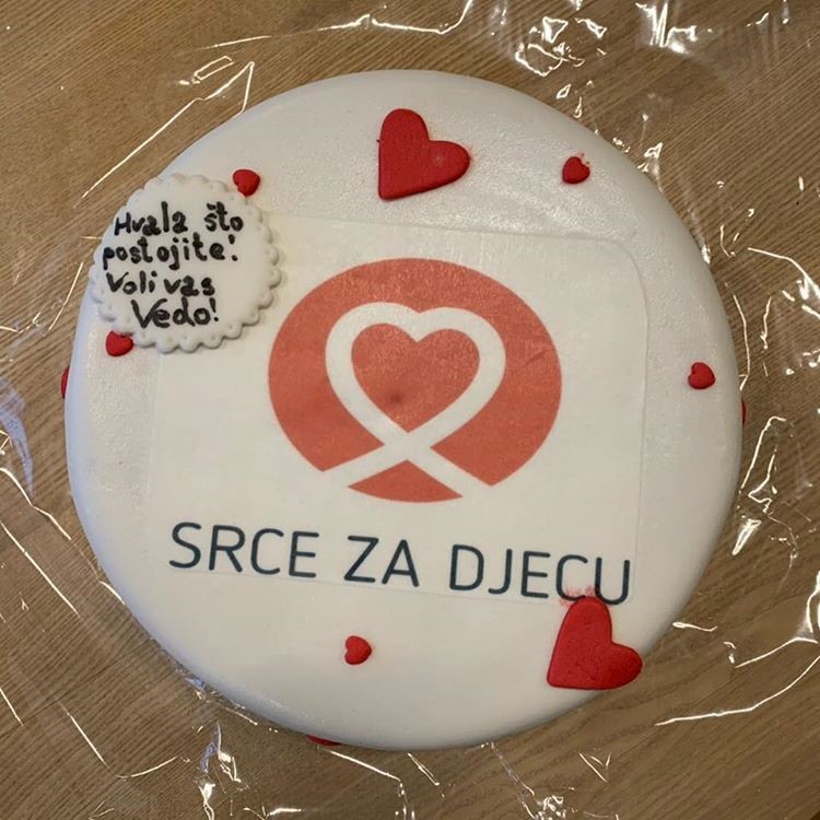 Bambini malati di cancro in Bosnia di Bosna u Srcu Bambini malati di cancro in Bosnia-Bosna u Srcu