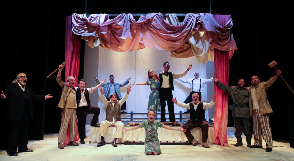 TEATRO DELL'ARCA HELP di Teatro Necessario Onlus TEATRO DELL'ARCA HELP-Teatro Necessario Onlus