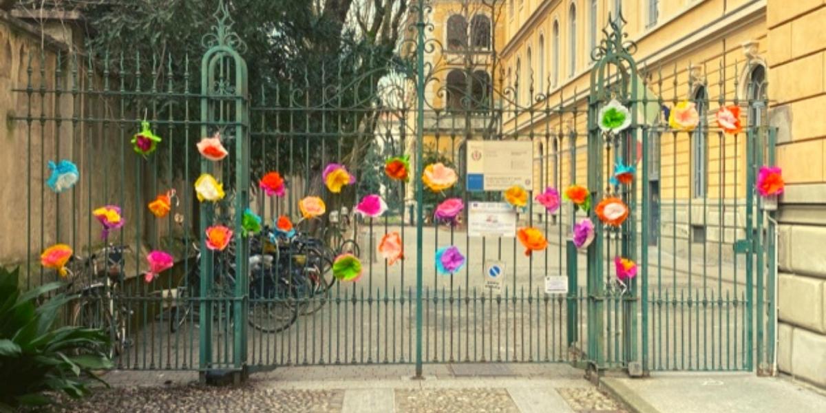 Dona A Distanza: solo questo è DAD ! di Associazione Scuola Vivaio Dona A Distanza: solo questo è DAD ! -Associazione Scuola Vivaio