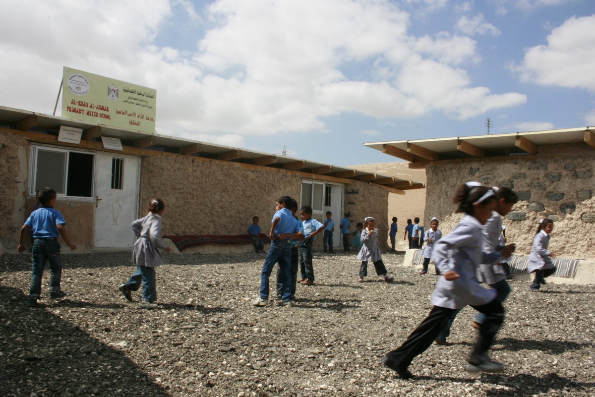 Fondo Emergenza per Khan al Ahmar di Vento di Terra ONG Fondo Emergenza per Khan al Ahmar-Vento di Terra ONG