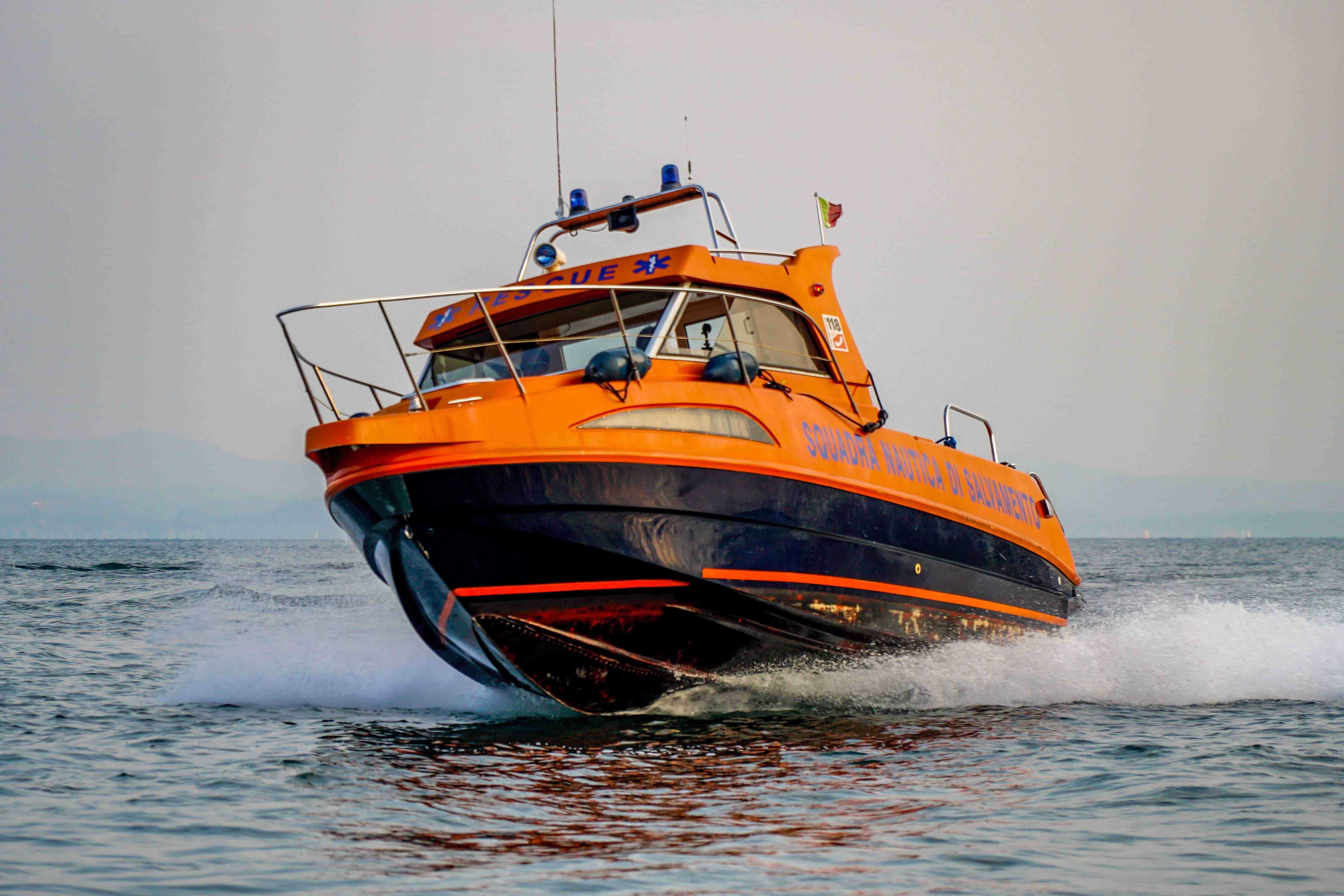 #FacciamoSquadraPerUnAmbulanza di #FacciamoSquadraPerUnAmbulanza-